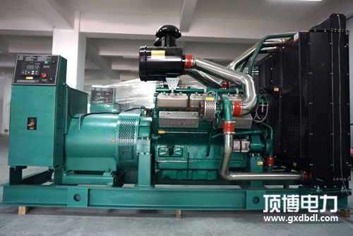 柴油發(fā)電機(jī)組AVR自動(dòng)電壓調(diào)節(jié)器損壞