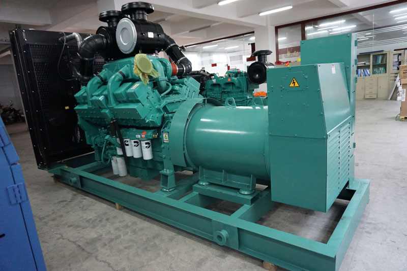 200KW康明斯 上?？破蛛姍C 眾智控制器